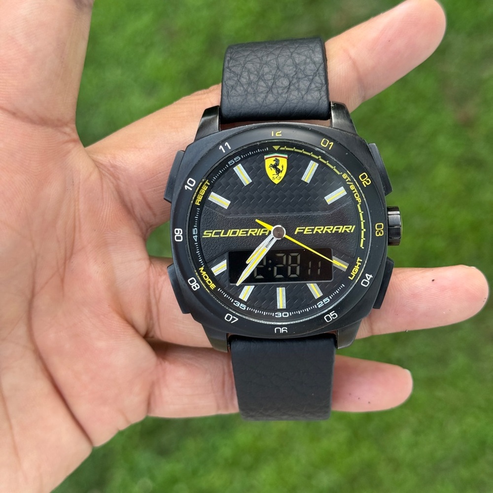 Scuderia Ferrari Black Watch for Men digital/analog